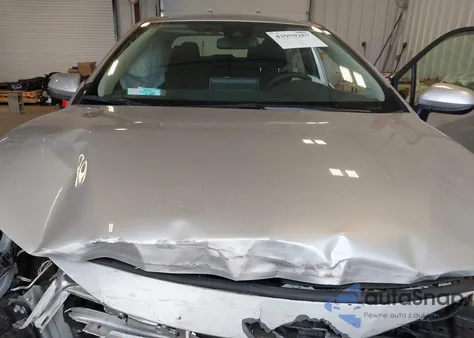 2020 Toyota Corolla Le from USA, damaged, VIN JTDEPRAE9LJ095057